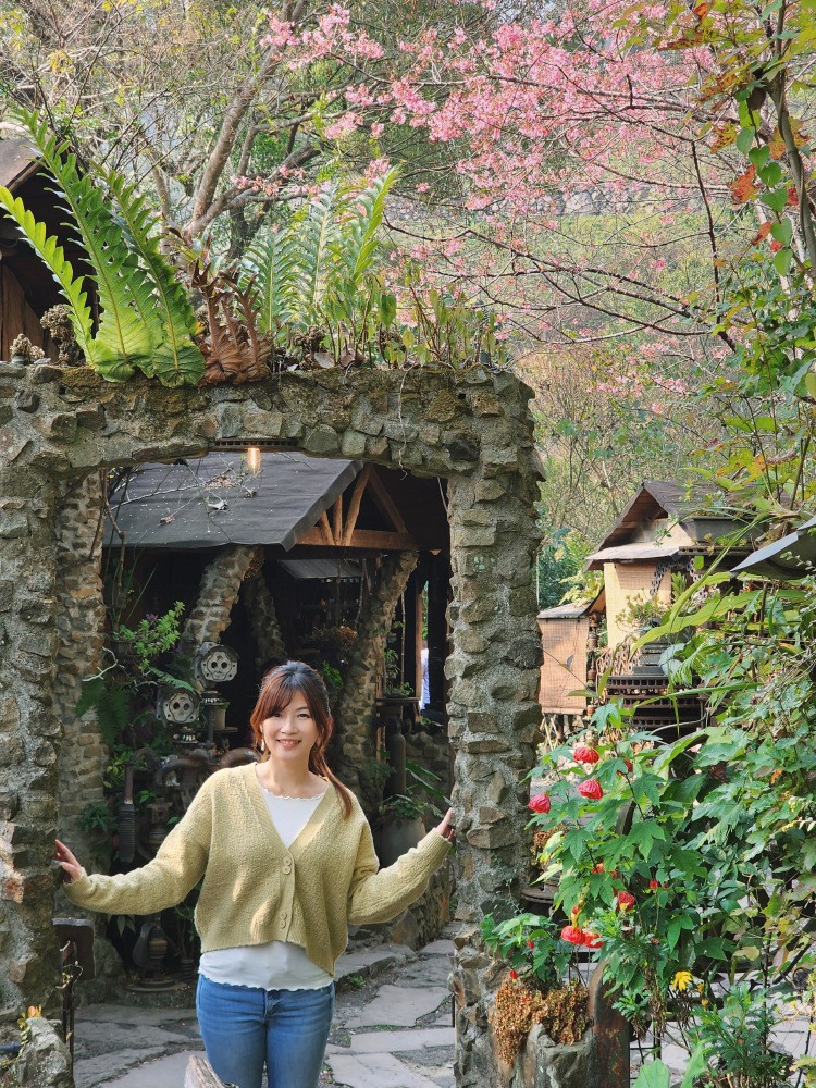 嘉義阿里山|阿將的家23咖啡館|秘境療癒貓咪,宮崎駿石頭屋 - yuki.tw