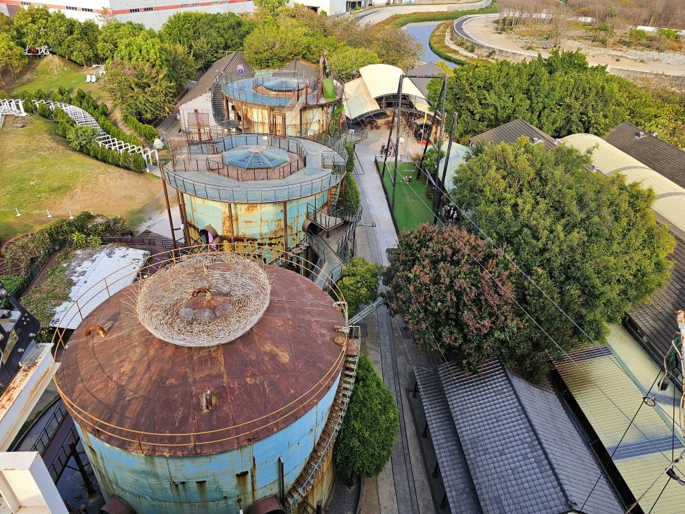 台南|十鼓仁糖文創園區|老糖廠改建的遊樂園，巨型糖罐裡都是驚喜~ - yuki.tw