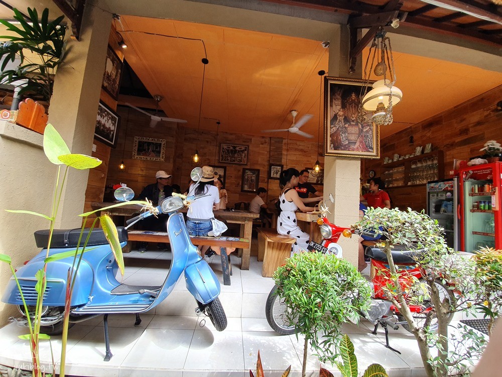 【峇里島烏布美食餐廳】Warung D'Ubud~烏布皇宮旁別有洞天寺廟風格餐廳 - yuki.tw