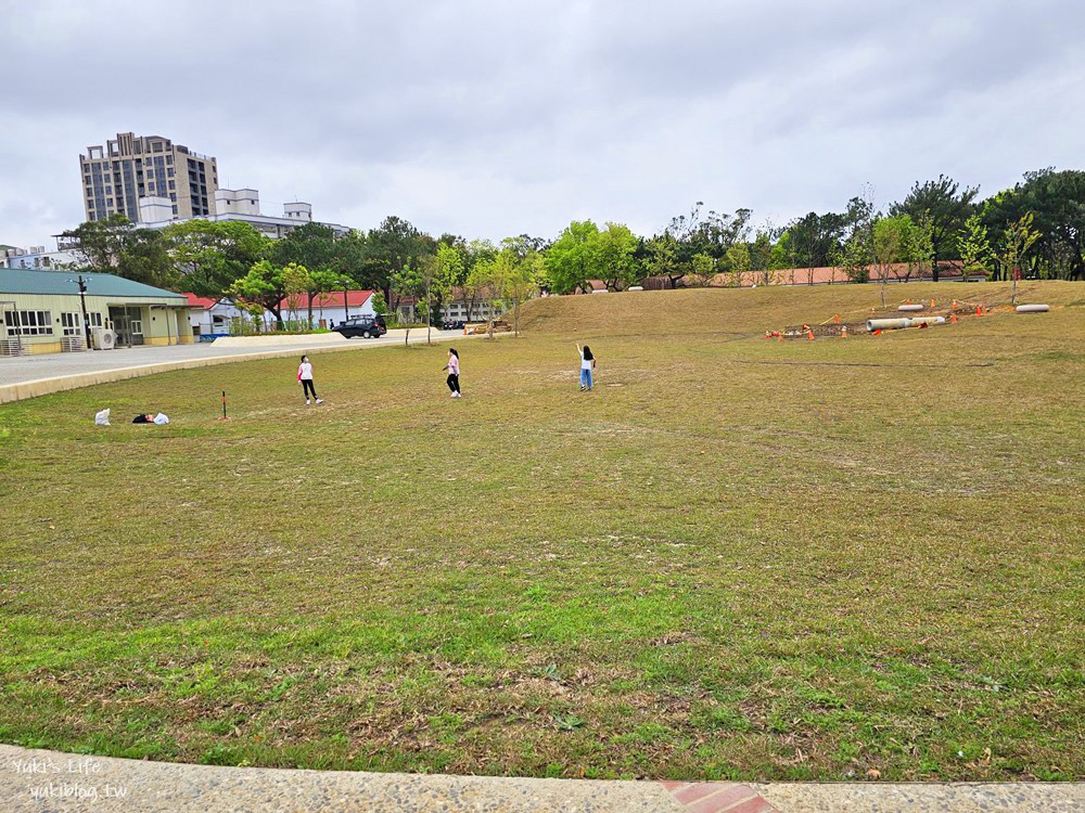 桃園八德》兒童玩具圖書館，大湳森林公園裡的親子免費景點 - yuki.tw