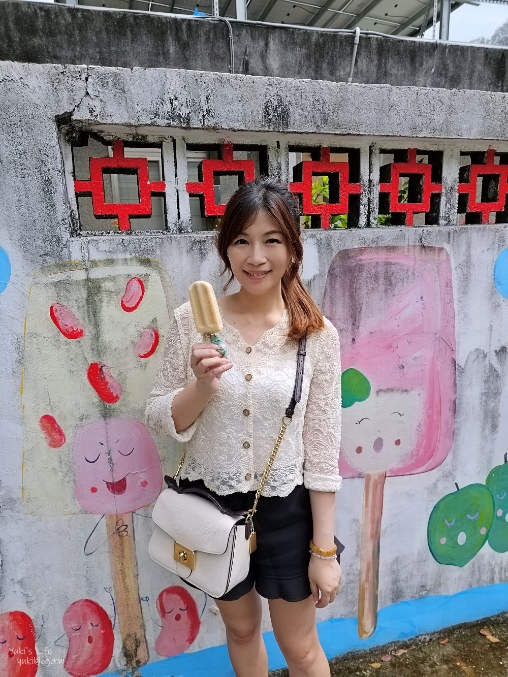 【台中谷關美食】白冷肉包、白冷冰棒，好多人一箱箱的搬~走吊橋賞美景 - yuki.tw