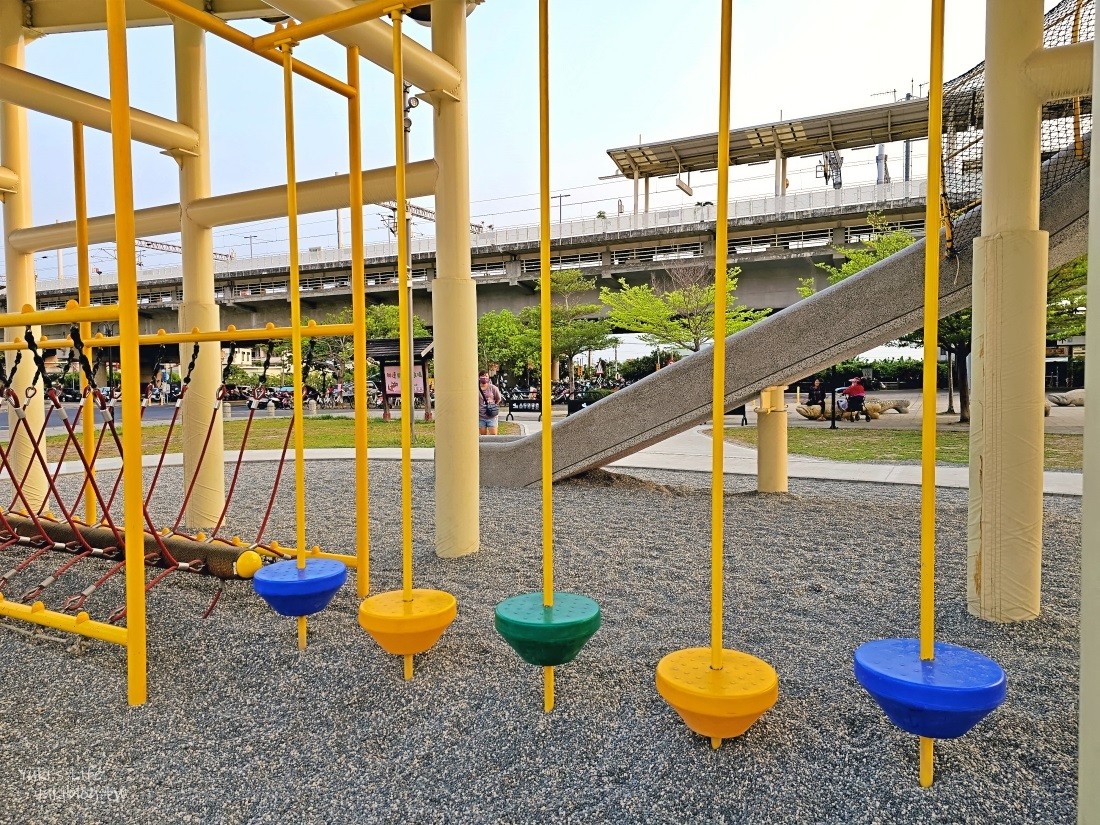 【屏東景點特色公園】林邊兒童飛天火車公園～蓮霧主題兒童遊戲場好嗨！ - yuki.tw