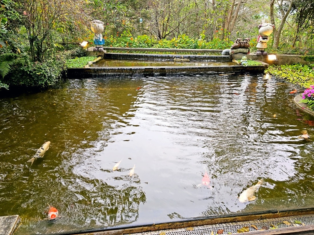 【台中新社景點】桃李河畔森林景觀餐廳，超美森林系景點，悠閒賞花喝下午茶 - yuki.tw