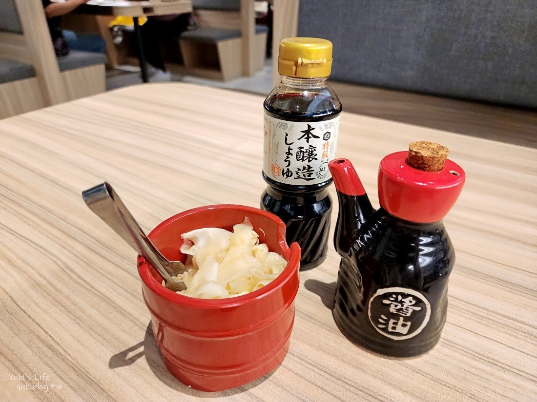 台中平價迴轉壽司「平祿壽司松竹店」動物列車送餐！包廂座位飲料喝到飽~ - yuki.tw