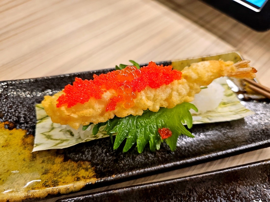 台中平價迴轉壽司「平祿壽司松竹店」動物列車送餐！包廂座位飲料喝到飽~ - yuki.tw