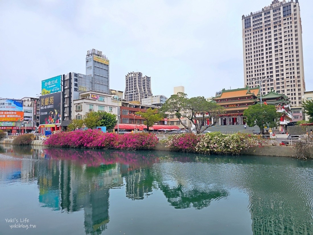 【高雄景點】三鳳宮，整片紅色燈籠海超壯觀，白天夜晚都美麗又好拍 - yuki.tw