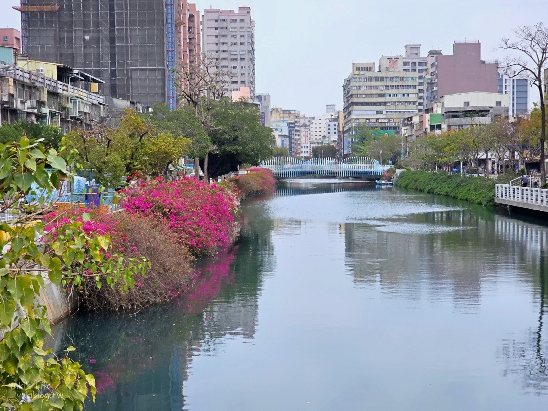 【高雄景點】三鳳宮，整片紅色燈籠海超壯觀，白天夜晚都美麗又好拍 - yuki.tw