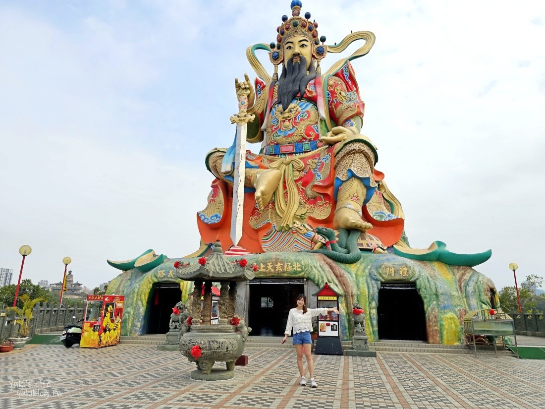 【高雄左營景點】北極玄天上帝，蓮池潭風景區水上巨型神像「元帝廟」 - yuki.tw