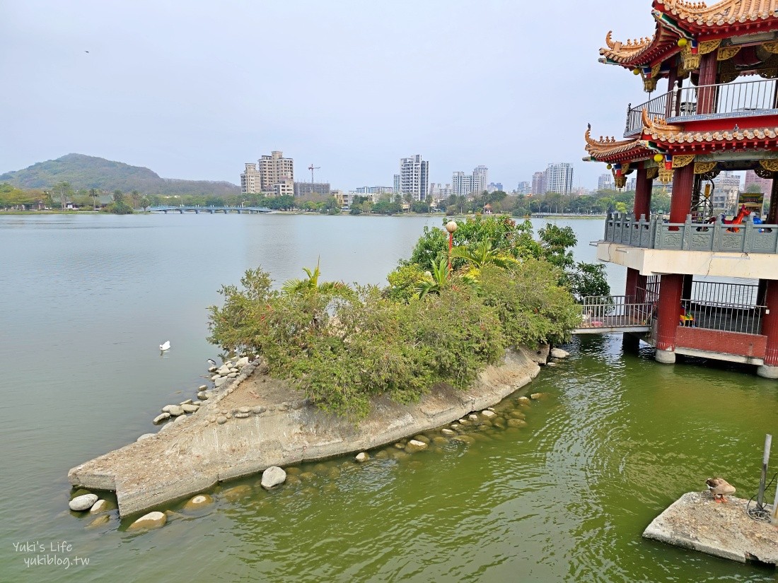 【高雄左營景點】北極玄天上帝，蓮池潭風景區水上巨型神像「元帝廟」 - yuki.tw