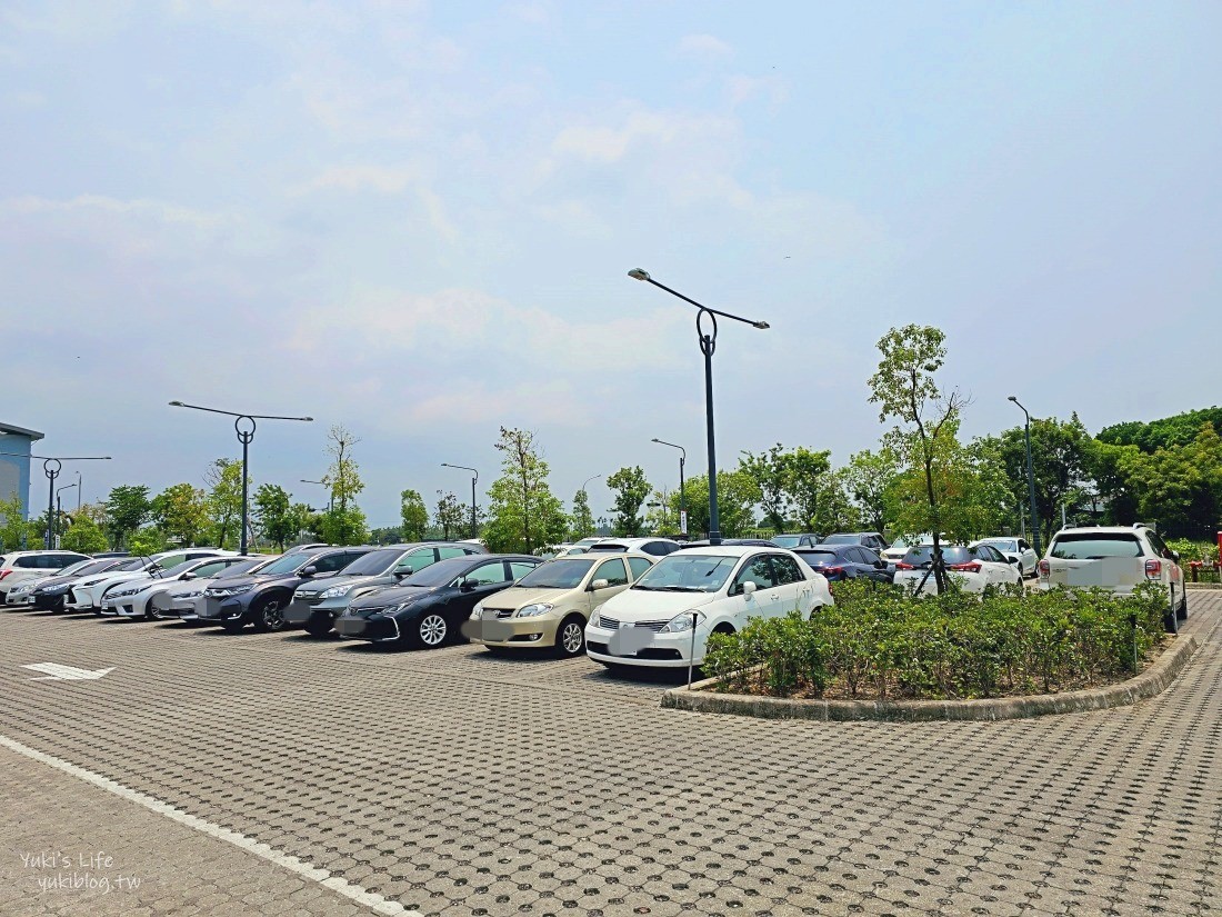 【屏東潮州景點】潮州鐵道園區,迷你版京都鐵道博物館,小火車和動物湖畔景觀咖啡~超推薦親子景點 - yuki.tw