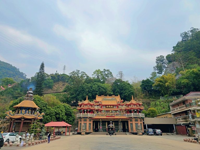 【嘉義觸口景點】天長地久橋/龍隱寺,阿里山旅遊中繼站,散步拍照休憩點! - Yuki's Life