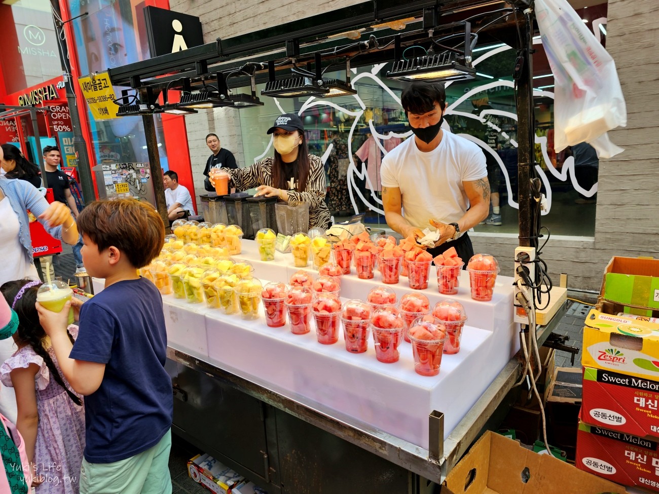 【韓國首爾】明洞逛街必吃美食、必買攻略、明洞烤肉和餐廳推薦 - yuki.tw