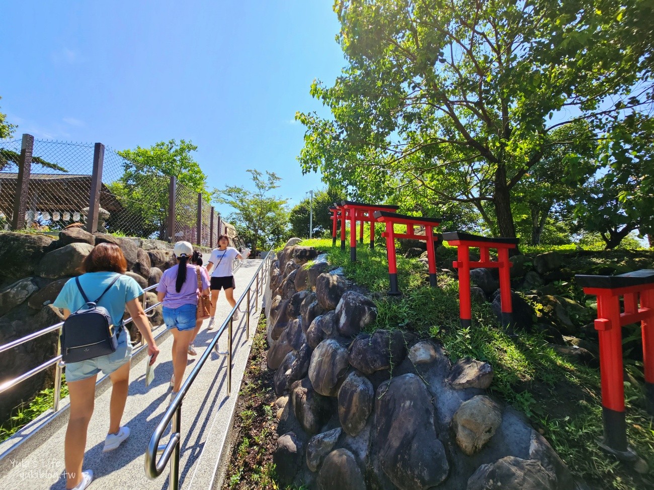 宜蘭綠舞日式主題園區，美拍日式庭園親子景點，萌萌水豚君.草泥馬.梅花鹿 - yuki.tw