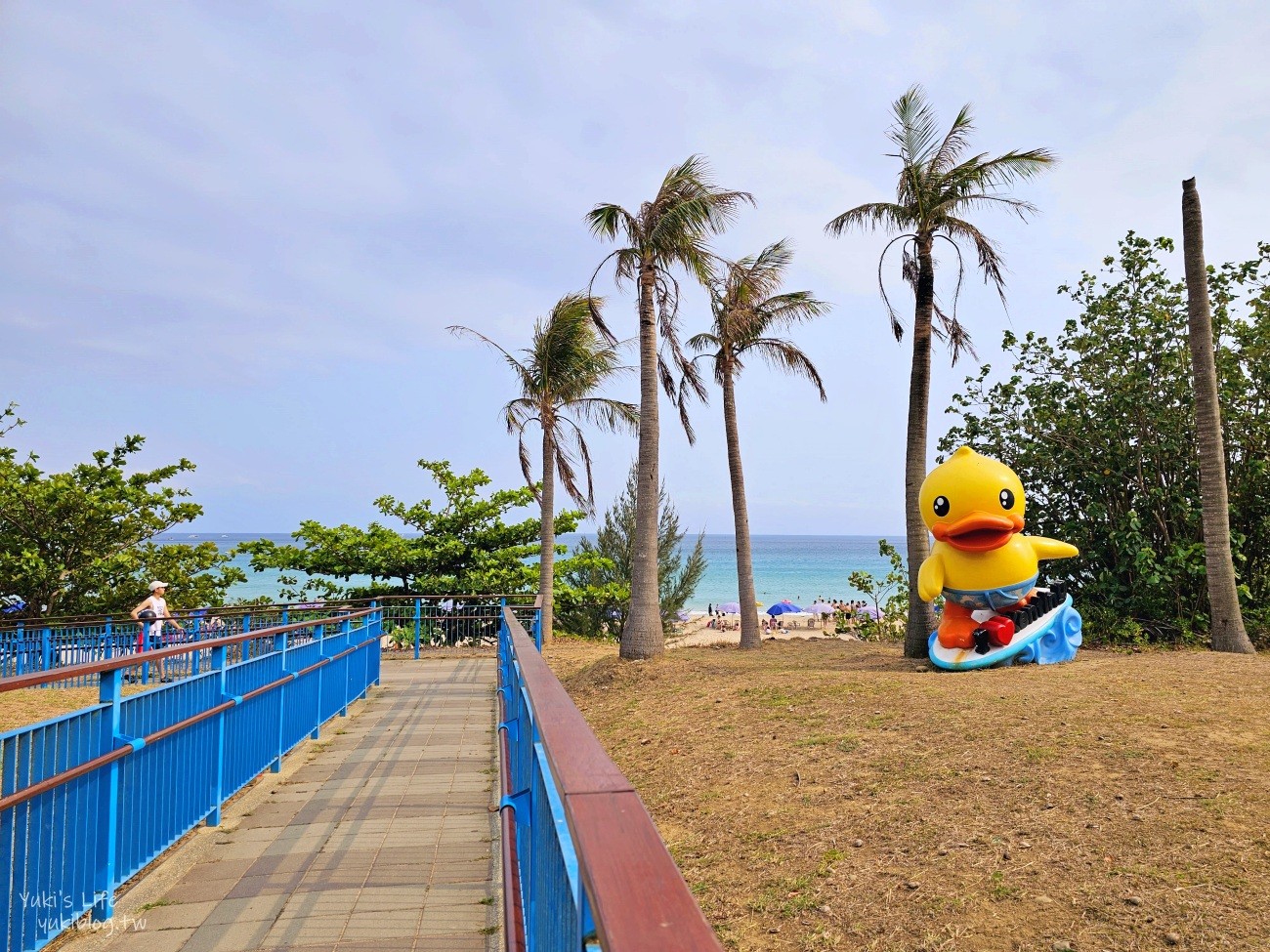 墾丁南灣野海子 WILD KID BAR，海景第一排景觀餐廳咖啡酒吧、峇里島風盪鞦韆氣氛滿分！ - yuki.tw