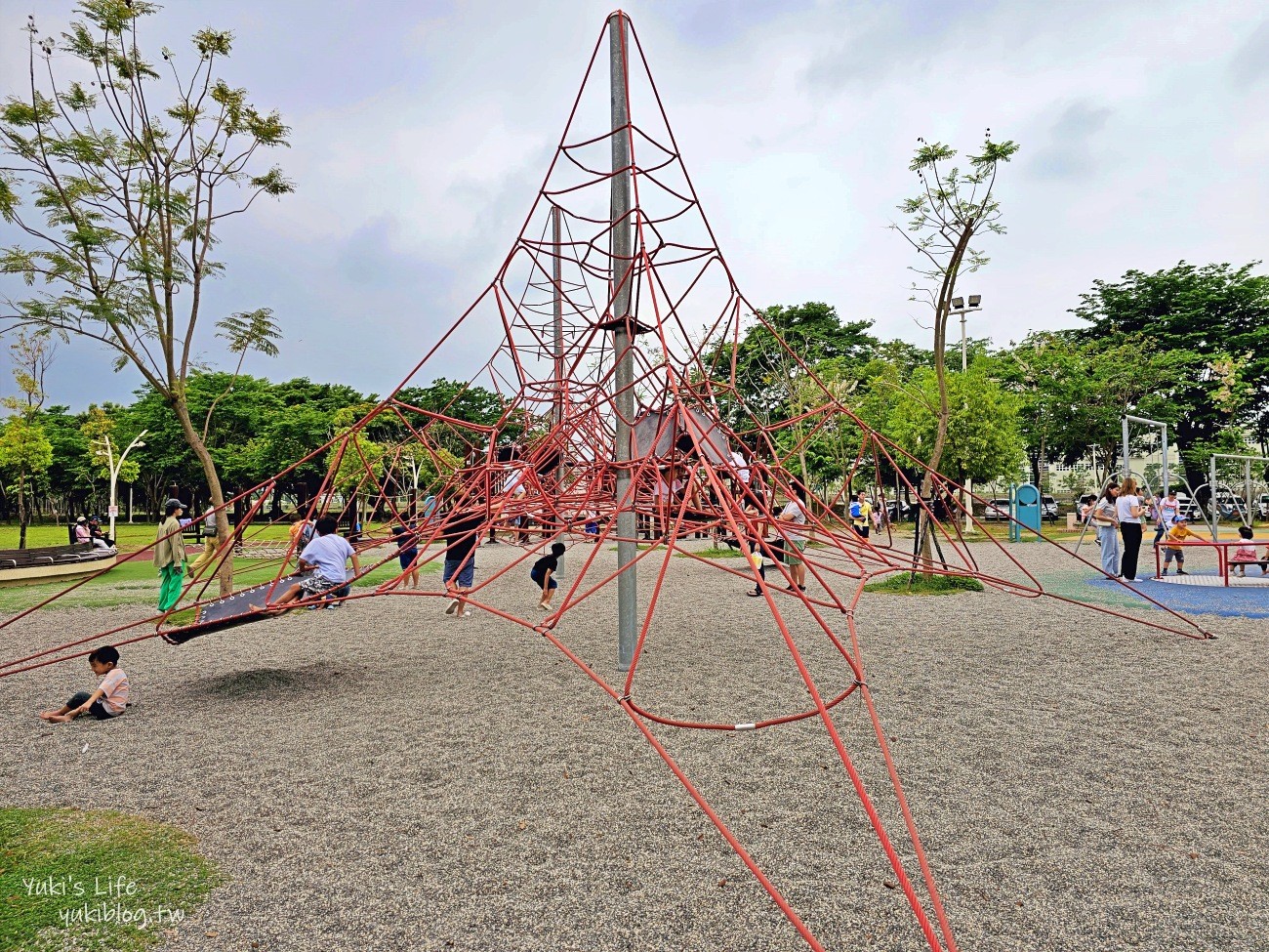 屏東親子景點》潮好玩幸福村，手作DIY和遊樂設施通通免費～ - yuki.tw