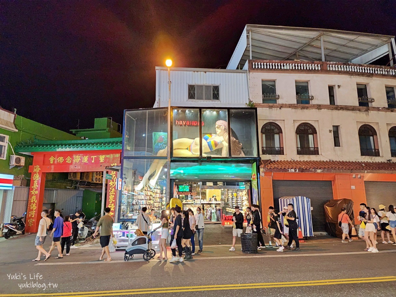 屏東景點》墾丁大街夜市，跟著人潮一起吃美食~墾丁夜晚好去處 - yuki.tw