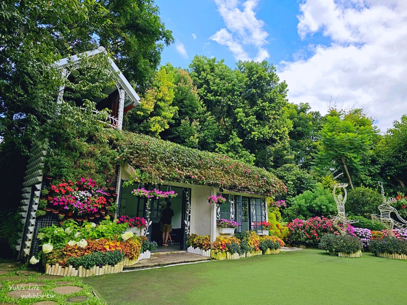 苗栗住宿推薦》花露農場精油城堡民宿！來當花仙子入住一晚也太浪漫～ - yuki.tw