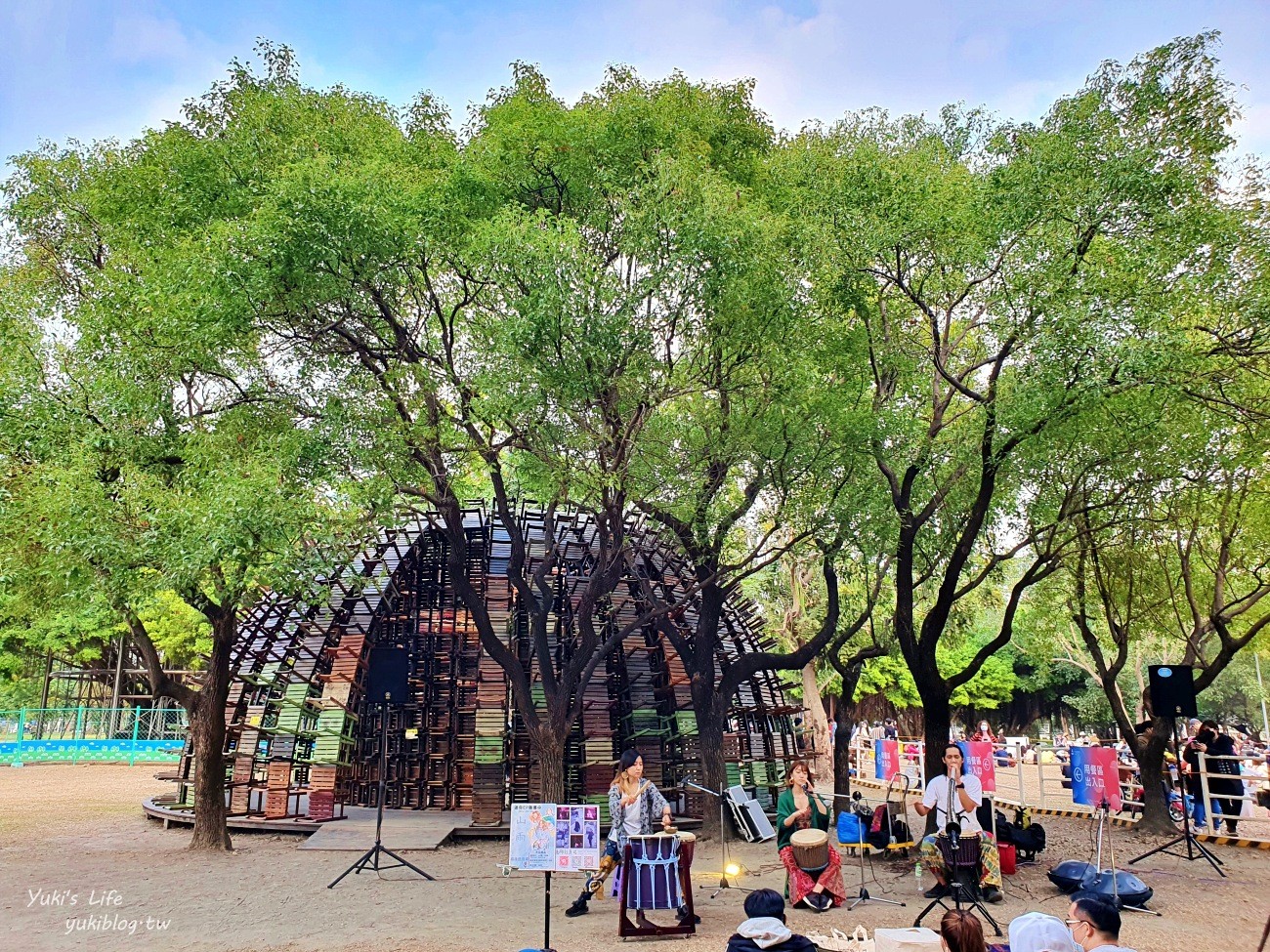 高雄親子景點》駁二特區：哈瑪星鐵道文化園區、駁二蓬萊倉庫群～捷運西子灣站 - yuki.tw