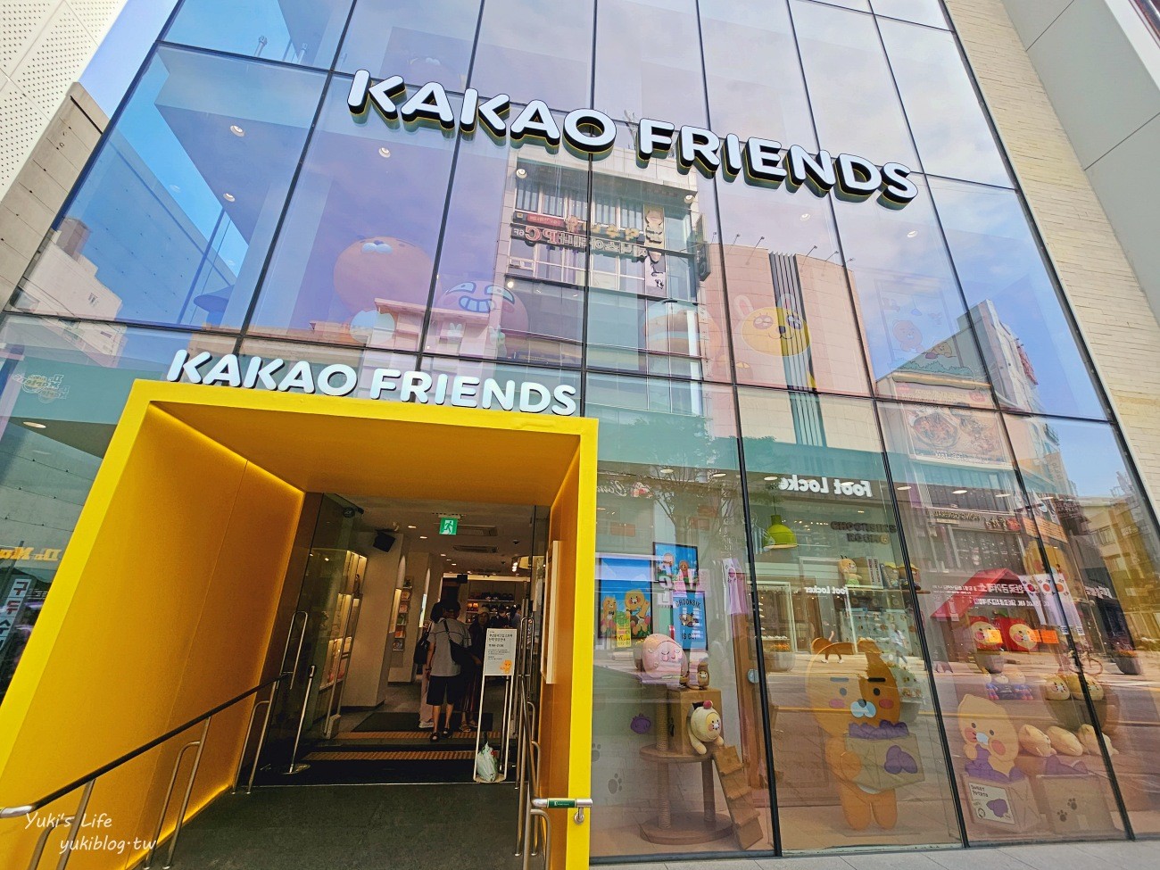 【韓國釜山】Kakao Friends Store 釜山旗艦店，南浦洞商圈逛街景點 - yuki.tw