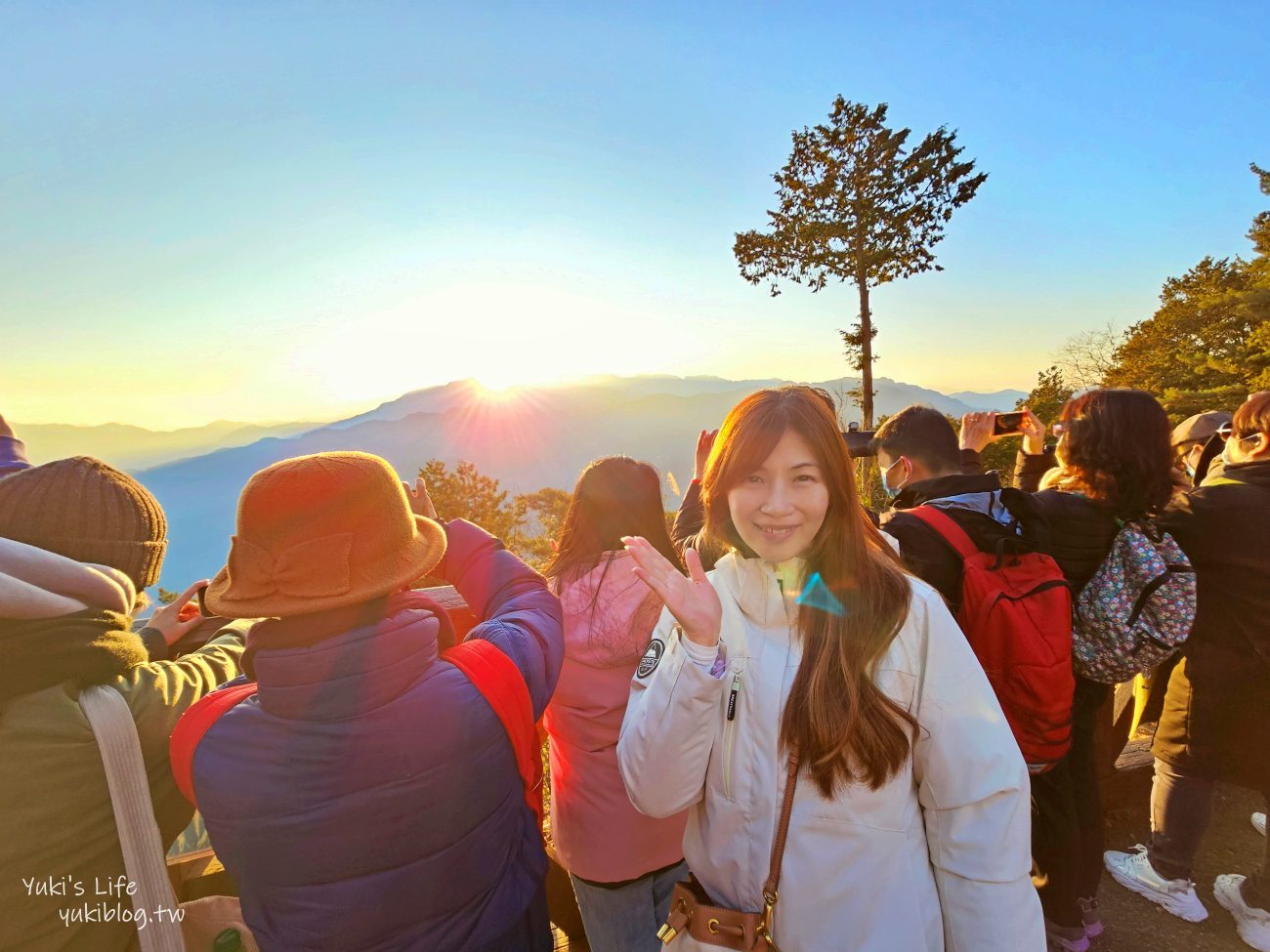 嘉義必訪！阿里山賞日出攻略！阿里山車站買票搭小火車到祝山觀日平台 - yuki.tw