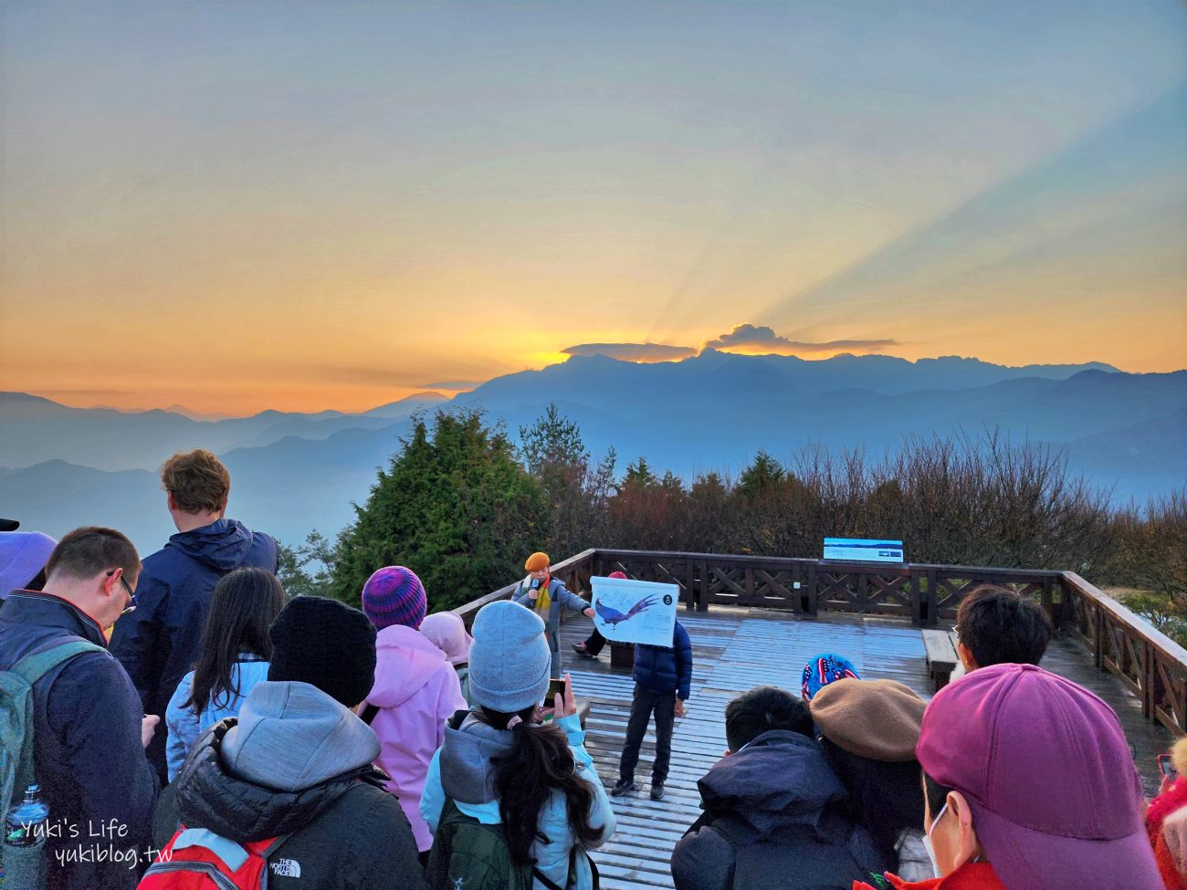 嘉義景點》阿里山看日出攻略，如何搭阿里山電動遊園車呢？ - yuki.tw