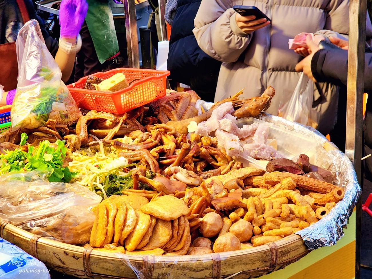 雲林斗六成功夜市，雲林週三週六熱鬧傳統夜市美食滿滿～好逛好吃好買！ - yuki.tw