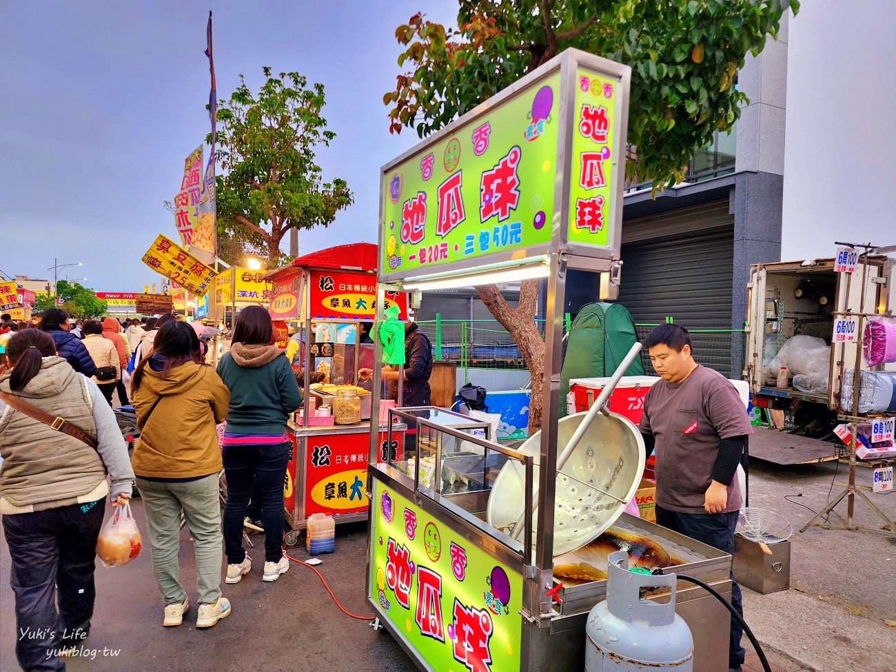 雲林斗六成功夜市，雲林週三週六熱鬧傳統夜市美食滿滿～好逛好吃好買！ - yuki.tw