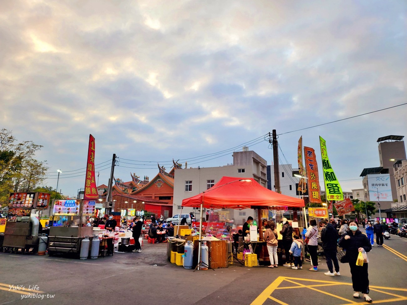 雲林斗六成功夜市，雲林週三週六熱鬧傳統夜市美食滿滿～好逛好吃好買！ - yuki.tw