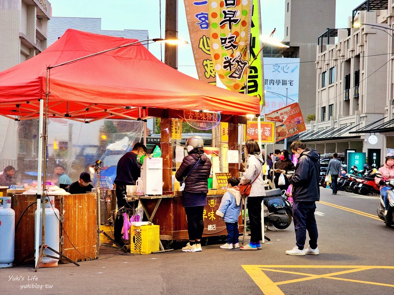 雲林斗六成功夜市，雲林週三週六熱鬧傳統夜市美食滿滿～好逛好吃好買！ - yuki.tw