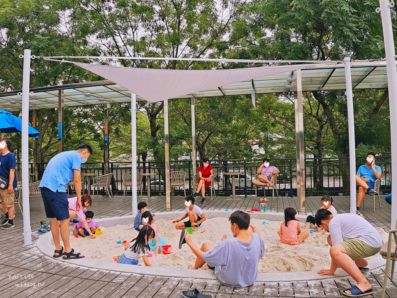 嘉義景點》丸聚星球，嘉楠食品貢丸主題觀光工廠，外太空探險免費吃貢丸 - yuki.tw