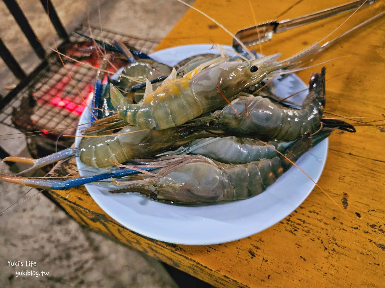 芭達雅海鮮吃到飽》一人429泰銖.泰國蝦海鮮燒烤吃到飽！熱食.烤肉.炸雞.飲料全都無限吃~ - yuki.tw