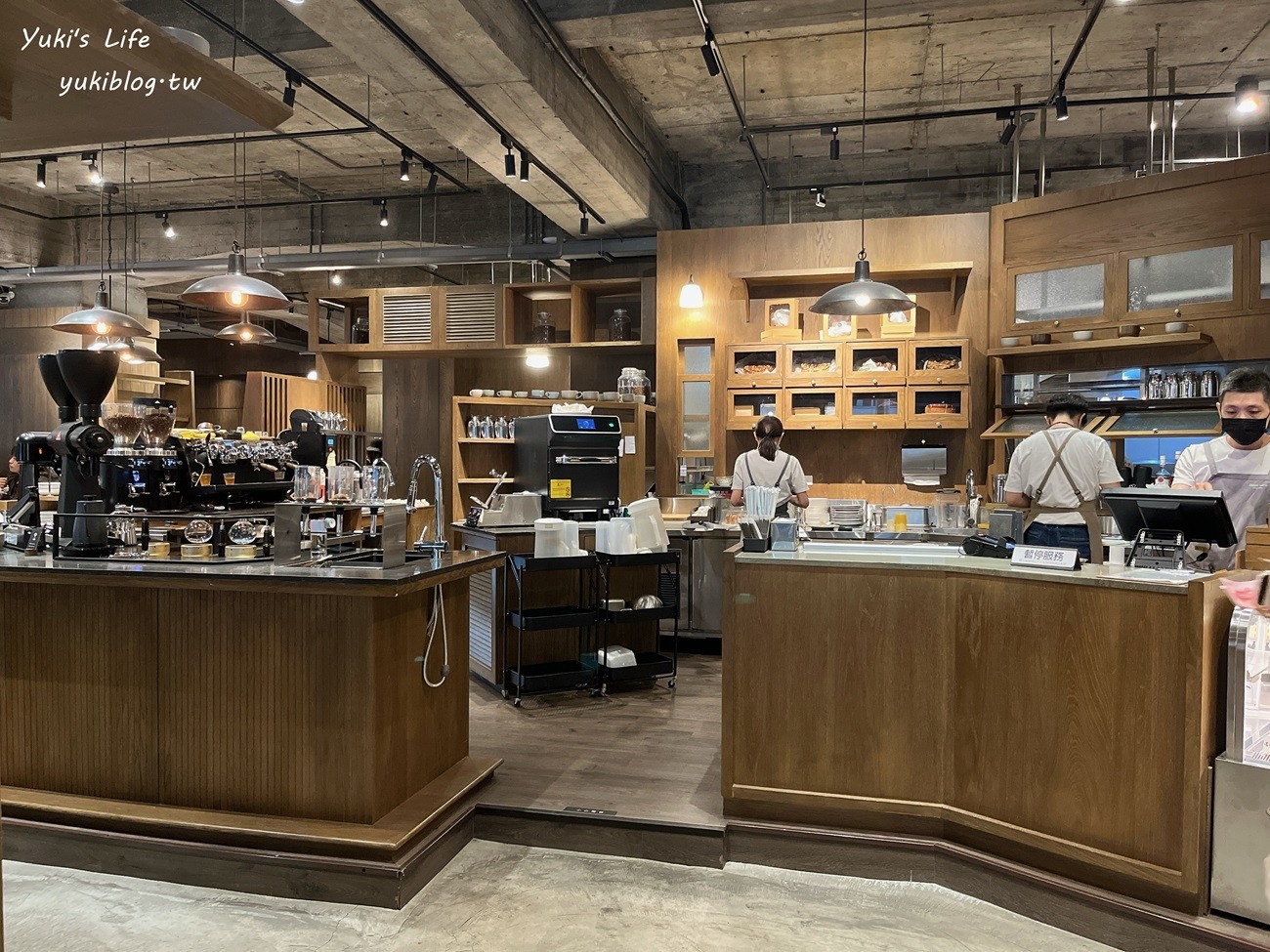 台北咖啡廳推薦》Coppii Lumii living coffee 冉冉生活 (城中店)，不限時早午餐咖啡廳