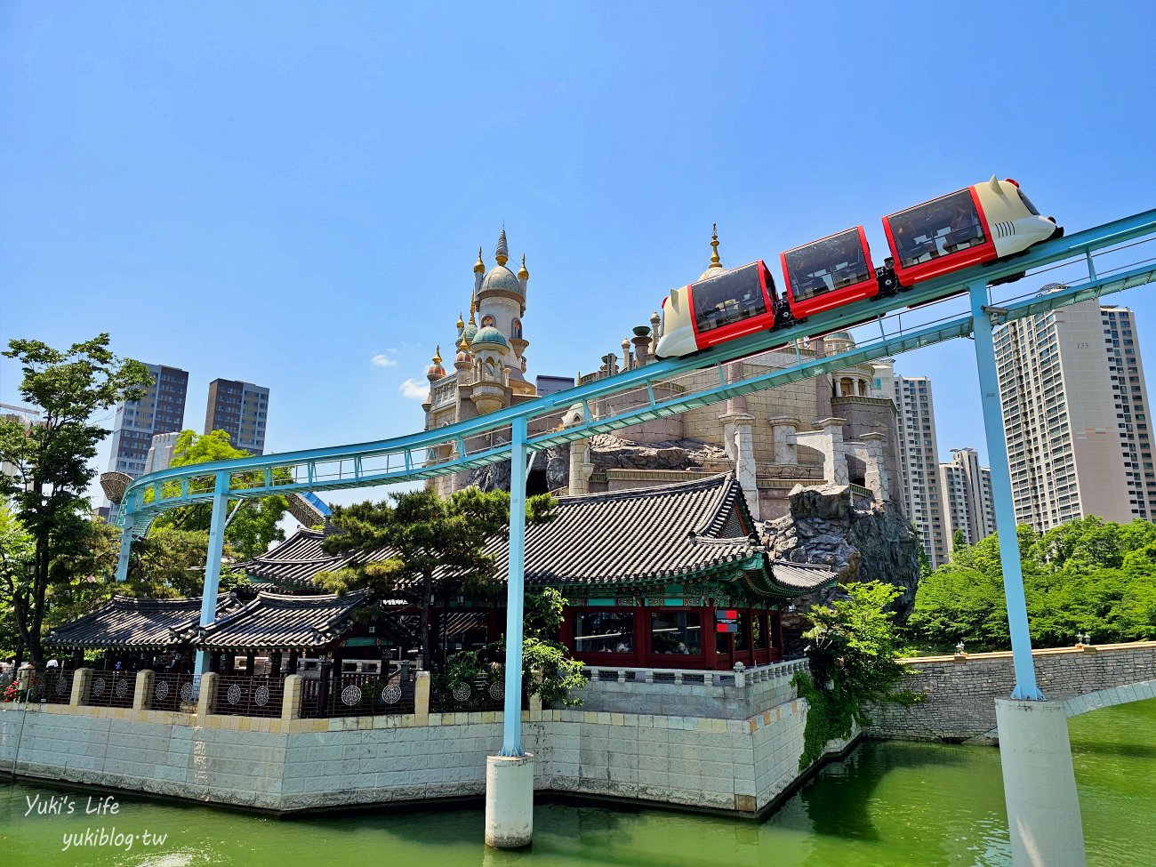 韓國必玩遊樂園【樂天世界】下雨室內景點~吹冷氣玩設施好讚！門票、交通、遊玩心得 - yuki.tw