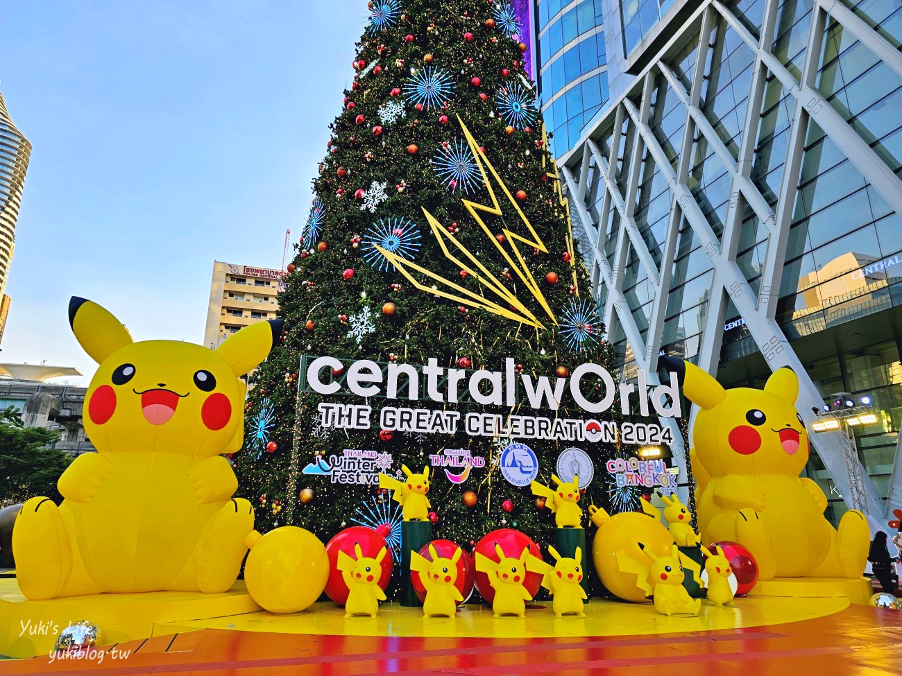 【泰國聖誕節】centralwOrld 巨型皮卡丘聖誕樹，寶可夢大集合~陪你跨年太療癒~ - yuki.tw