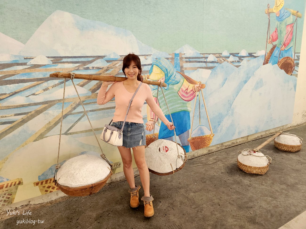 台南景點【七股鹽山】最新三麗鷗鹽雕特展，雪白萌樣的Kitty和蛋黃哥讓人好融化 - yuki.tw
