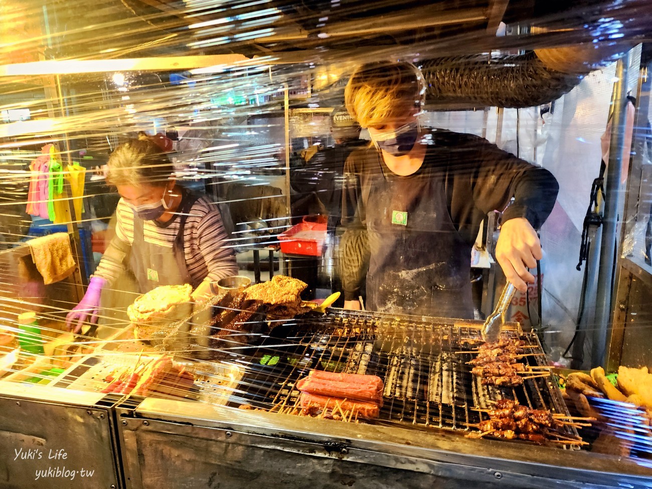 台南景點》台南小北新成功夜市，週二週五營業~排隊必吃美食有哪些推薦？ - yuki.tw