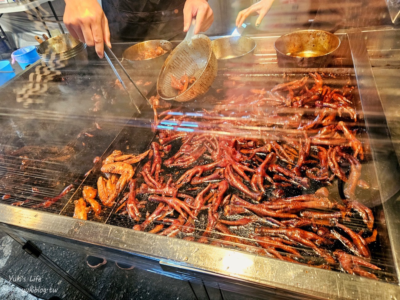 台南夜市推薦，台南花園夜市美食吃一圈，營業時間每週四六日 - yuki.tw