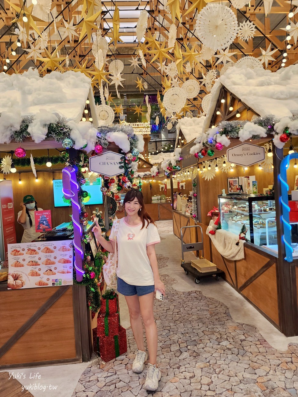 曼谷最新百貨|EMSPHERE購物中心|美食超多.BTS捷運Phrom Phong站.空橋直通 - yuki.tw