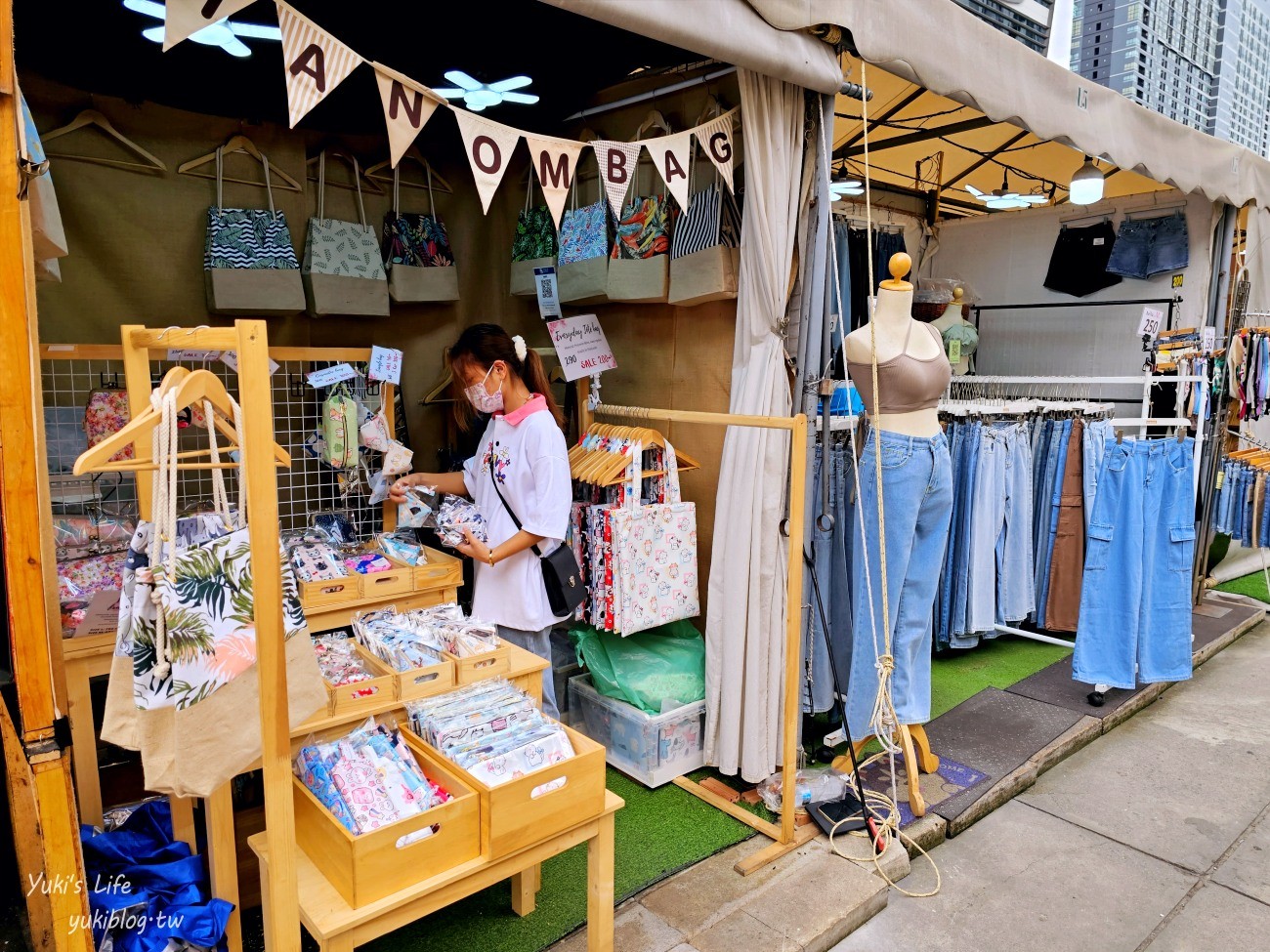 曼谷必去景點【JODD FAIRS 喬德夜市】必吃火山排骨、手抓海鮮、泰式小吃通通有～ - yuki.tw