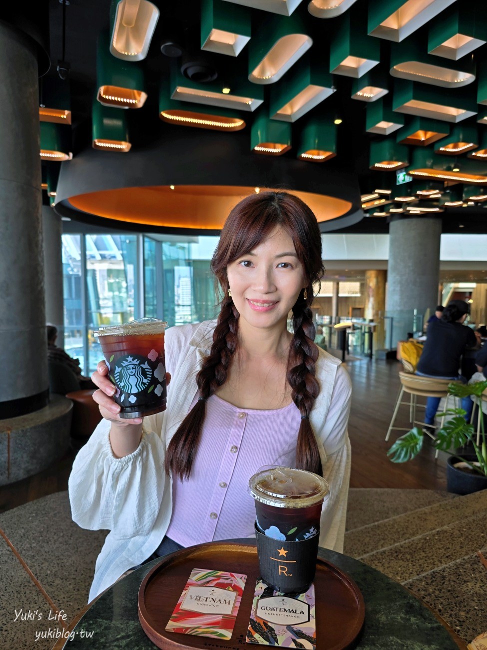 曼谷網美咖啡廳，昭披耶河星巴克Starbucks，ICONSIAM暹羅天地7樓 - yuki.tw