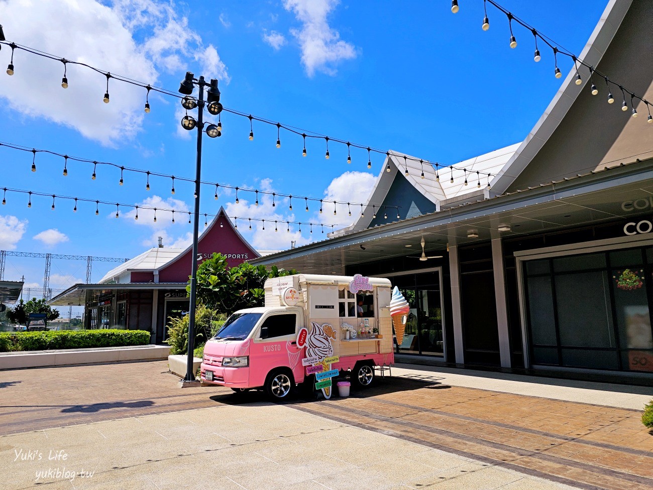 曼谷必逛百貨【Central Village】超大型Outlet，回國前的最後採買！交通接駁、附近住宿推薦 - yuki.tw