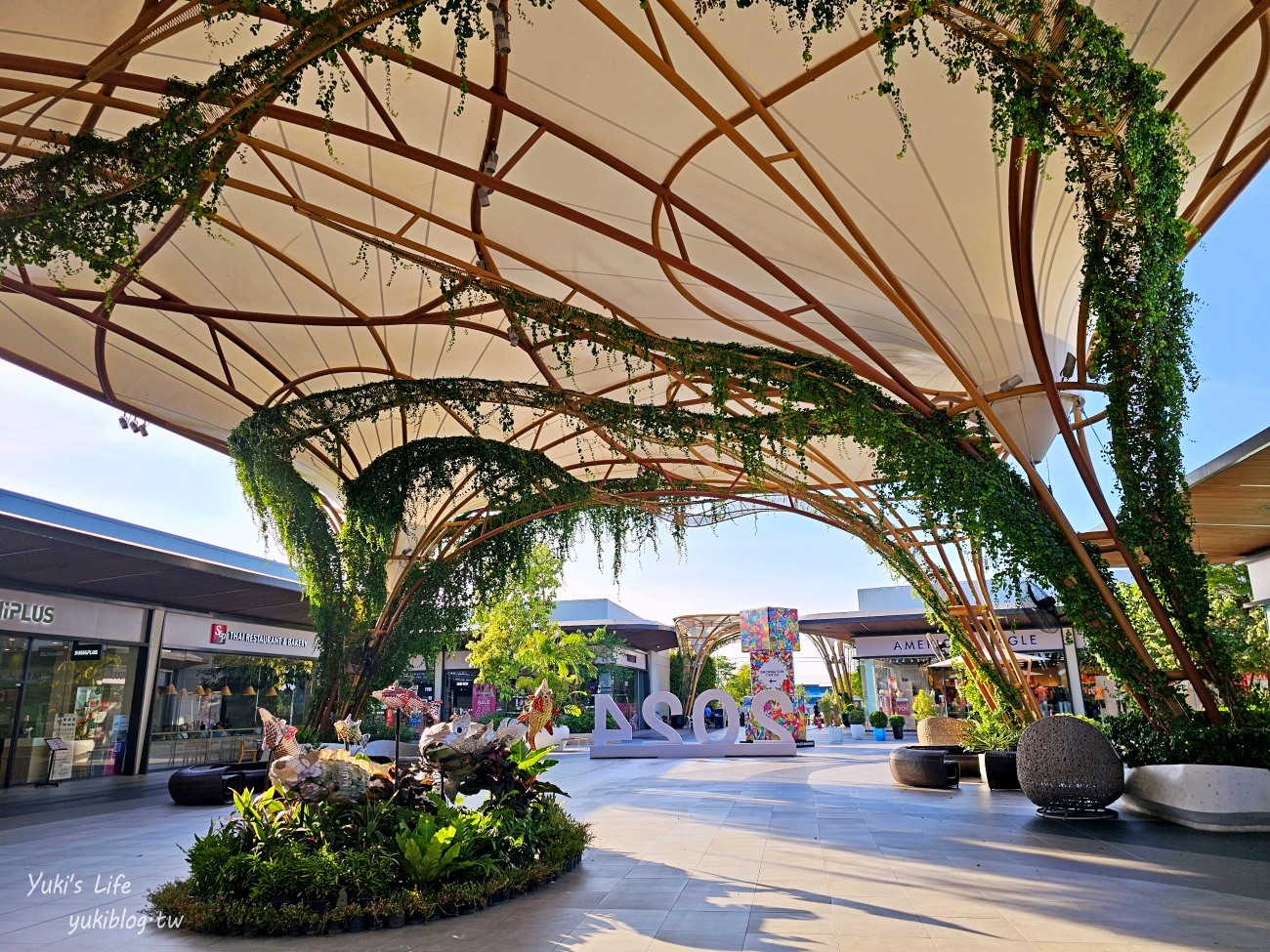 曼谷必逛百貨【Siam Premium Outlets Bangkok】森林系Outlet~交通接駁、附近住宿推薦 - yuki.tw