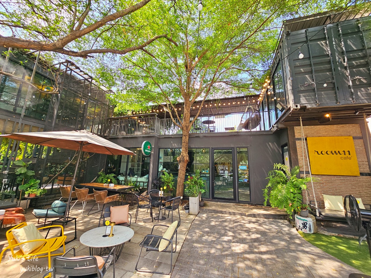 曼谷網美咖啡廳【Room 11 cafe】森林系小型動物園親子景點，餵天竺鼠好療癒~ - yuki.tw