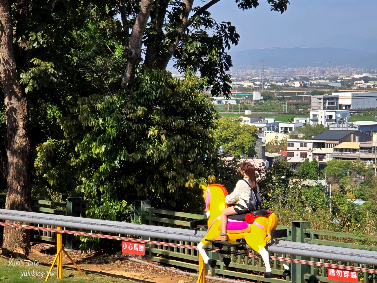 彰化親子景點》古生物奇幻樂園，最新恐龍主題遊樂園！恐龍射擊、飛天馬車太刺激！ - yuki.tw