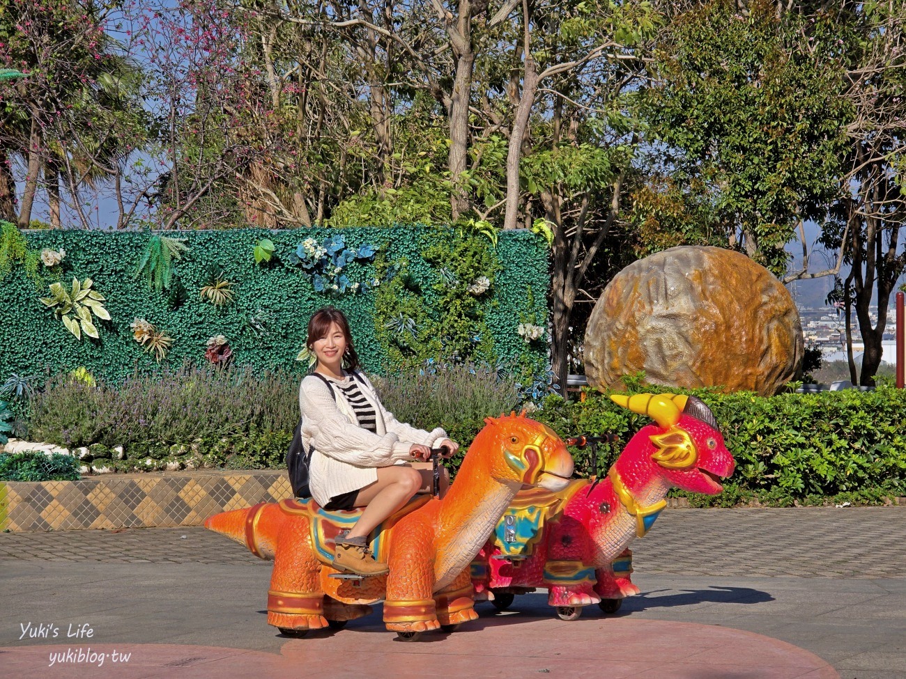 彰化親子景點》古生物奇幻樂園，最新恐龍主題遊樂園！恐龍射擊、飛天馬車太刺激！ - yuki.tw