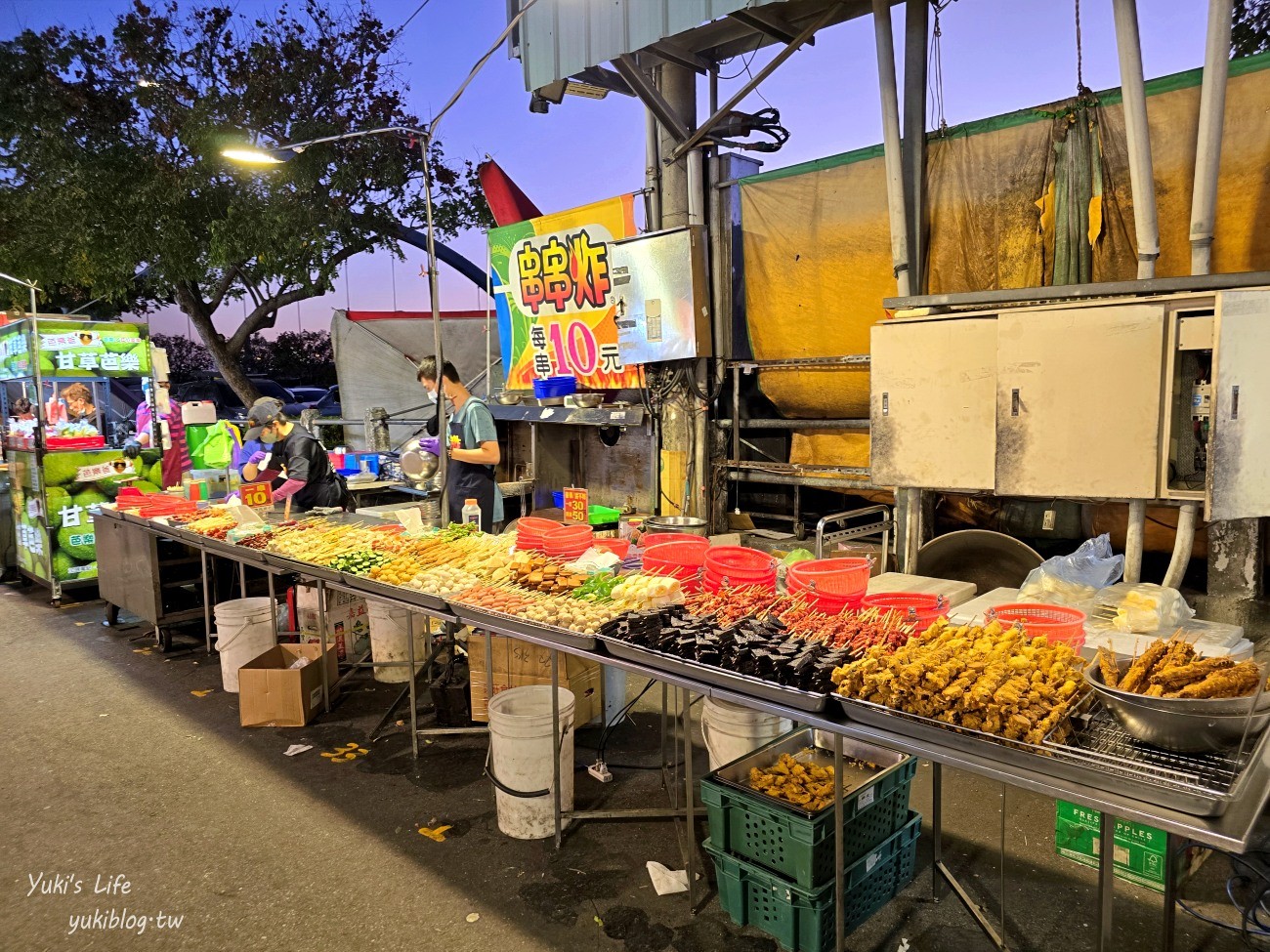 台中景點推薦》旱溪夜市必吃美食全攻略，一週營業4天 - yuki.tw