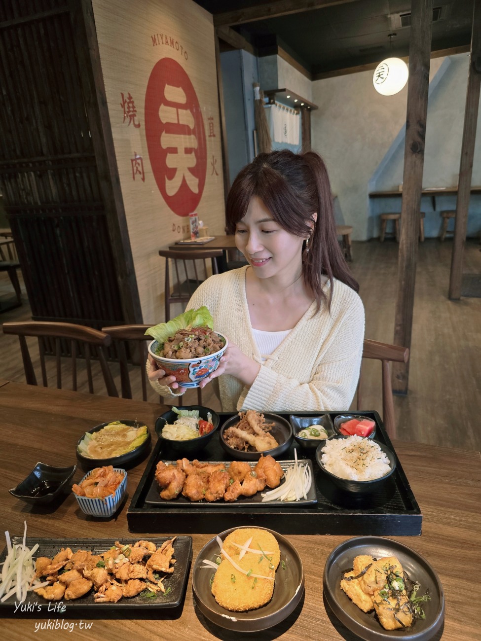 【宮本武丼】彰化直火燒肉飯~肉肉瀑布必吃！雞湯.冰淇淋無限享用！ - yuki.tw