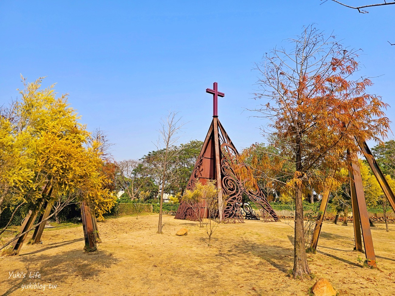 彰化最新景點一日遊│親子必玩景點行程大公開│恐龍樂園.餵鴕鳥.牛奶批發~ - yuki.tw