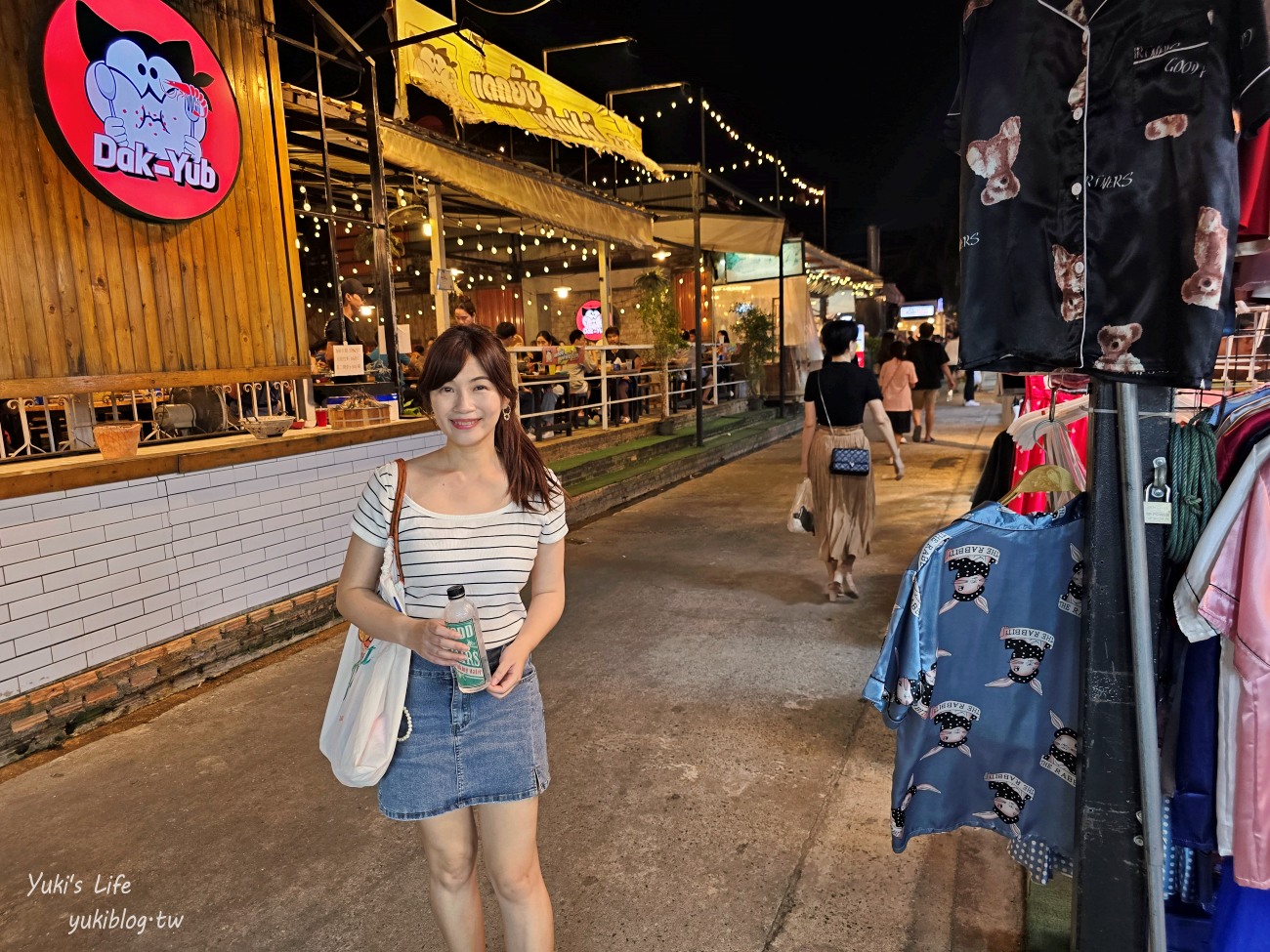 曼谷夜市推薦【席娜卡琳火車夜市】當地人愛逛的飛機夜市，便宜美食超多保證淪陷 - yuki.tw