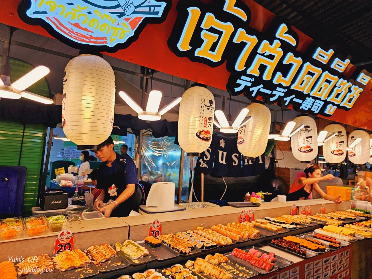 曼谷夜市推薦【席娜卡琳火車夜市】當地人愛逛的飛機夜市，便宜美食超多保證淪陷 - yuki.tw